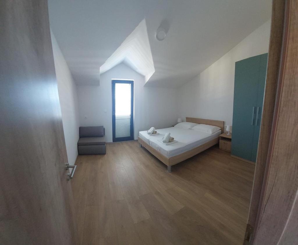 טרוגיר Apartments Boljat מראה חיצוני תמונה