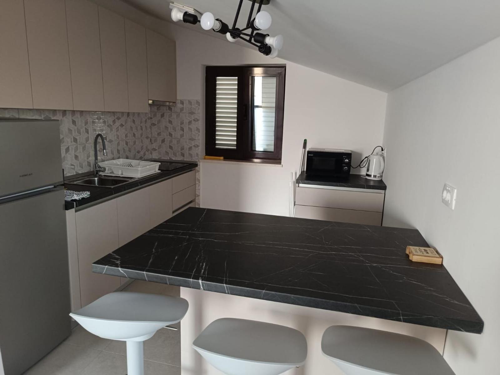 טרוגיר Apartments Boljat מראה חיצוני תמונה